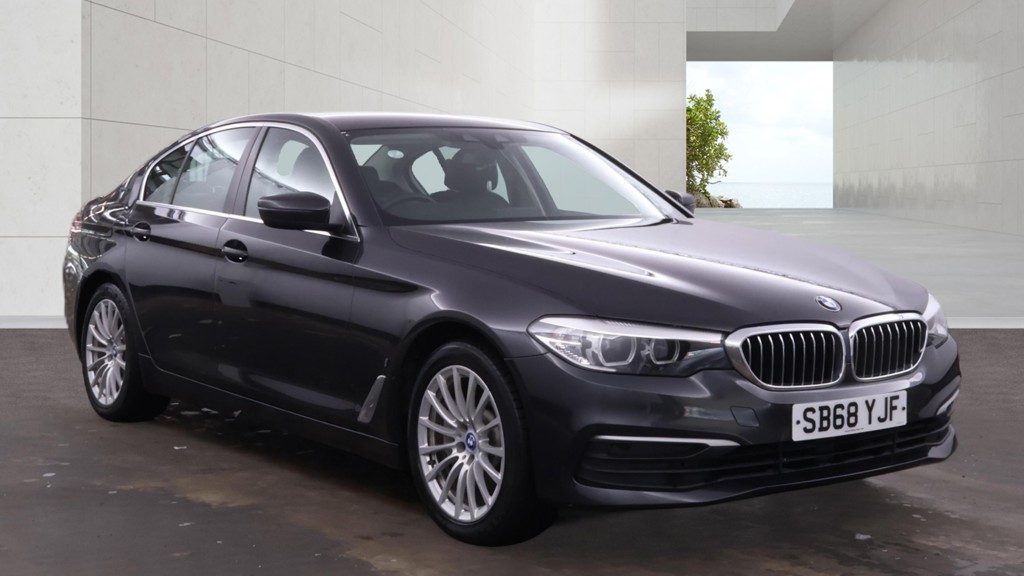 BMW 5 Series — main photo
